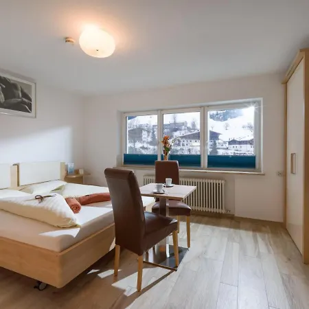 Blaiken In * שפאו אם ווילדן קייזר